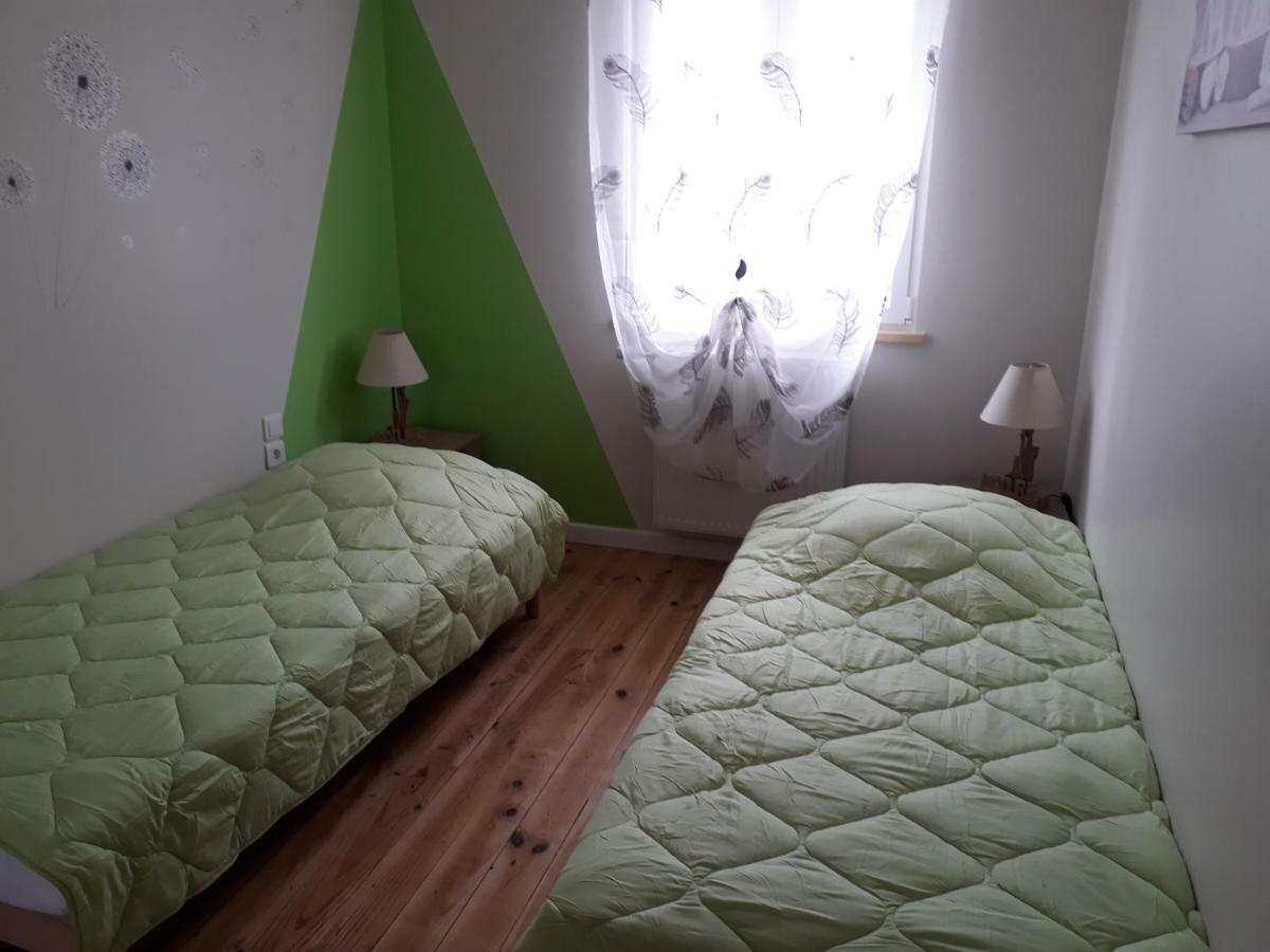 Gite " Le Vieux Noyer" Liesville-sur-Douve المظهر الخارجي الصورة